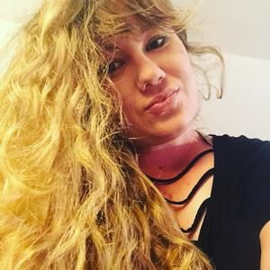 Meet your Posher, Victoria